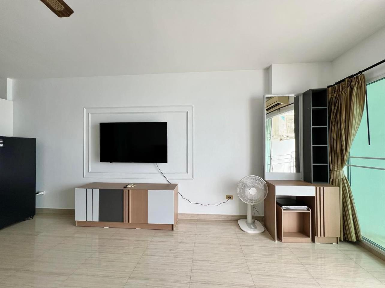 Viewtalay Beachfront By Nd Pattaya Exterior foto